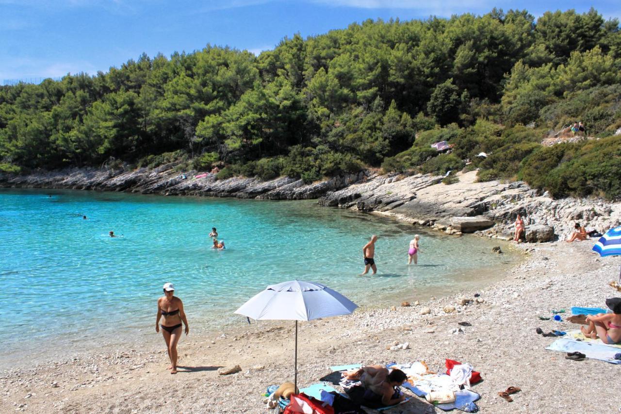 Family Friendly Apartments With A Swimming Pool Zavalatica, Korcula - 183 Exterior foto