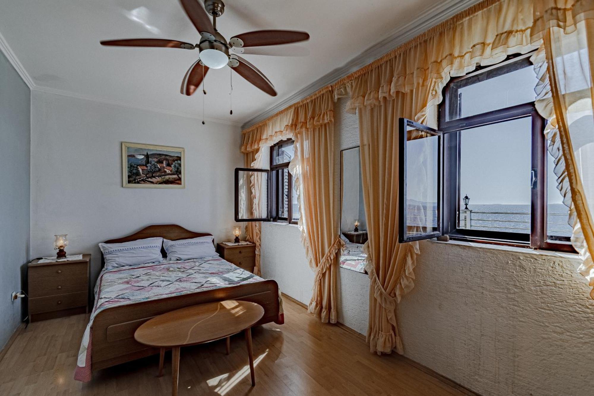 Family Friendly Apartments With A Swimming Pool Zavalatica, Korcula - 183 Exterior foto