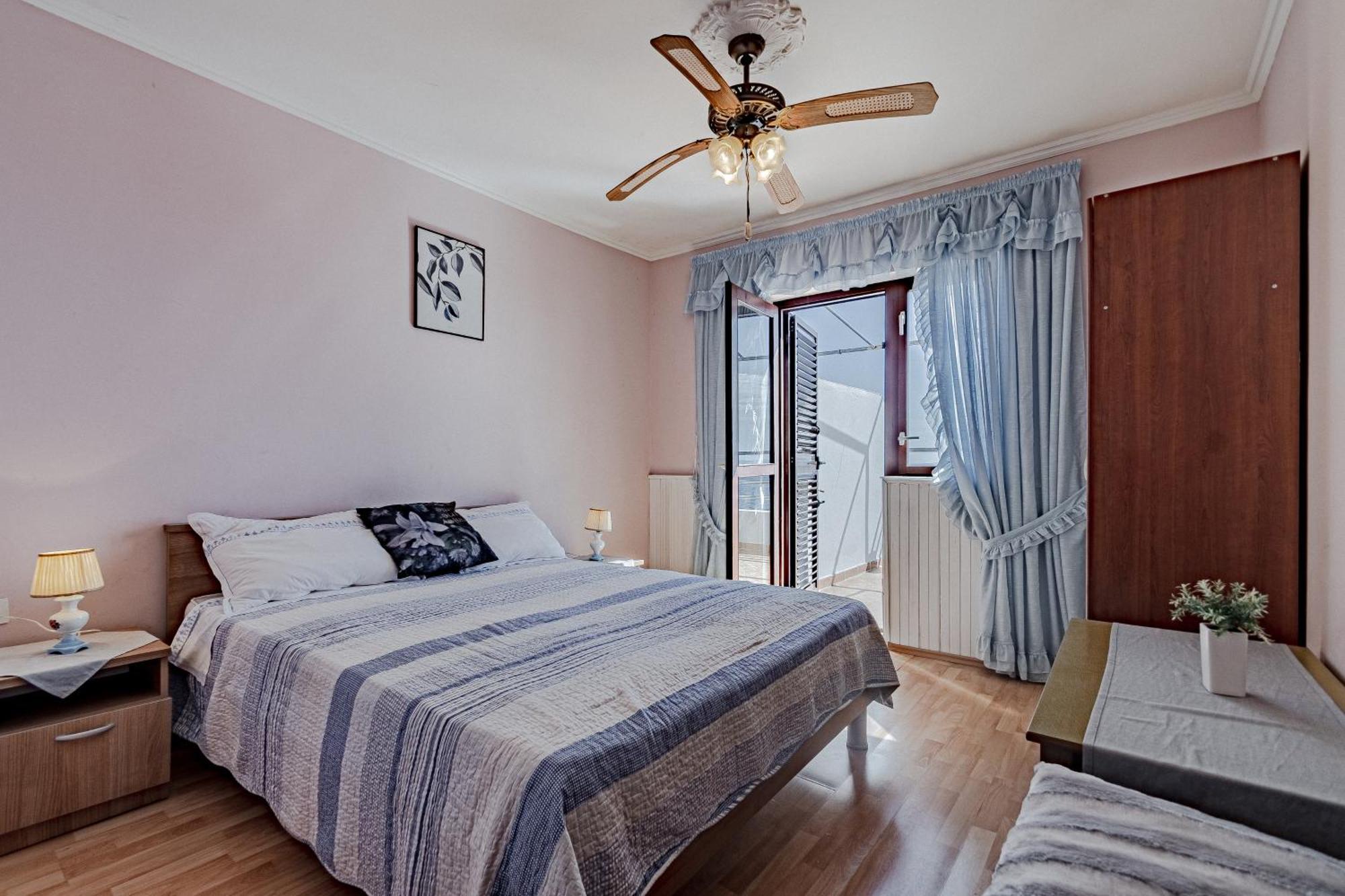 Family Friendly Apartments With A Swimming Pool Zavalatica, Korcula - 183 Exterior foto