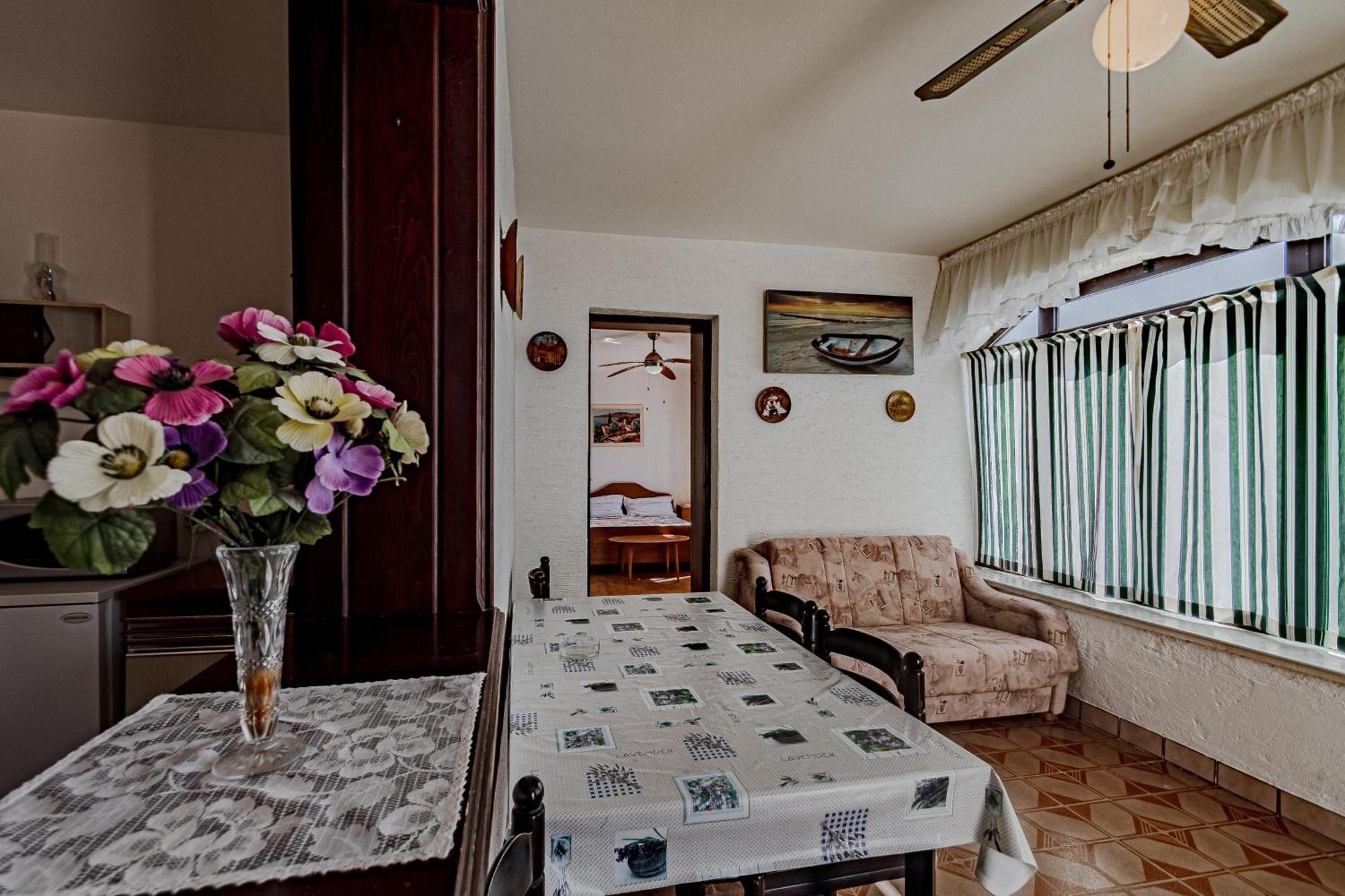 Family Friendly Apartments With A Swimming Pool Zavalatica, Korcula - 183 Cameră foto
